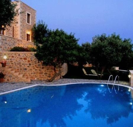 Litiniana Villas Триопетра Екстериор снимка